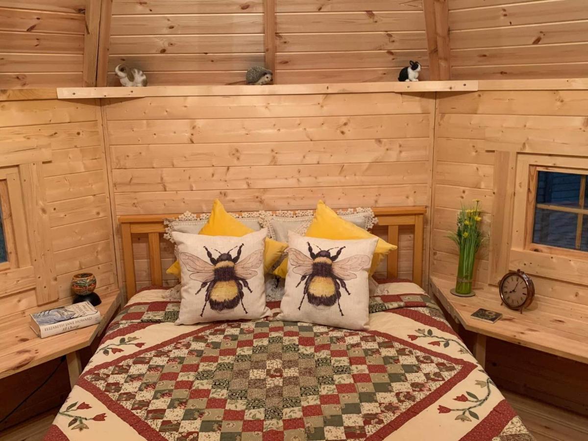 Villa Starry Meadow & Rescued Animal Experiences Great Yarmouth Exterior foto